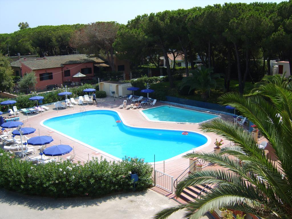 Park Hotel Baia Domizia Dış mekan fotoğraf